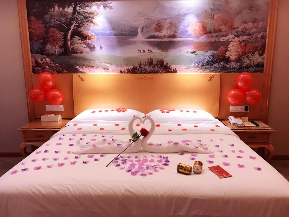 Vienna Hotel Foshan Airport Exterior foto